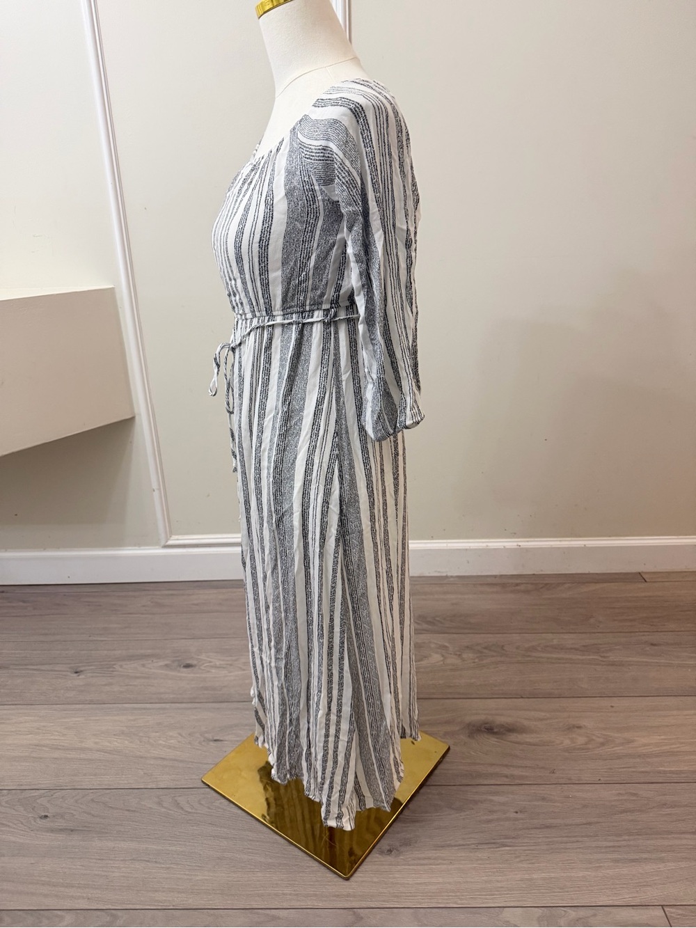 Honey Punch Black & White Striped Tie Waist Midi Dress Size M - Picture 3 of 8